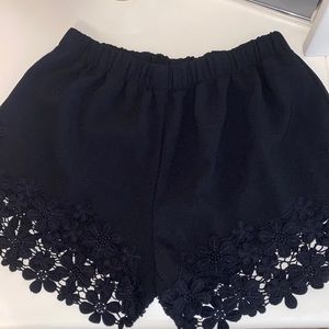 Love Culture Size Small Black Shorts
